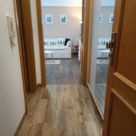 29 Lanovka Apartment *